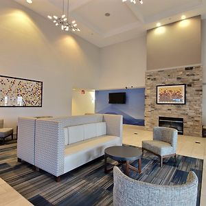 Holiday Inn Express Hotel & Suites Milwaukee Airport By Ihg